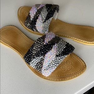 Flat sandals